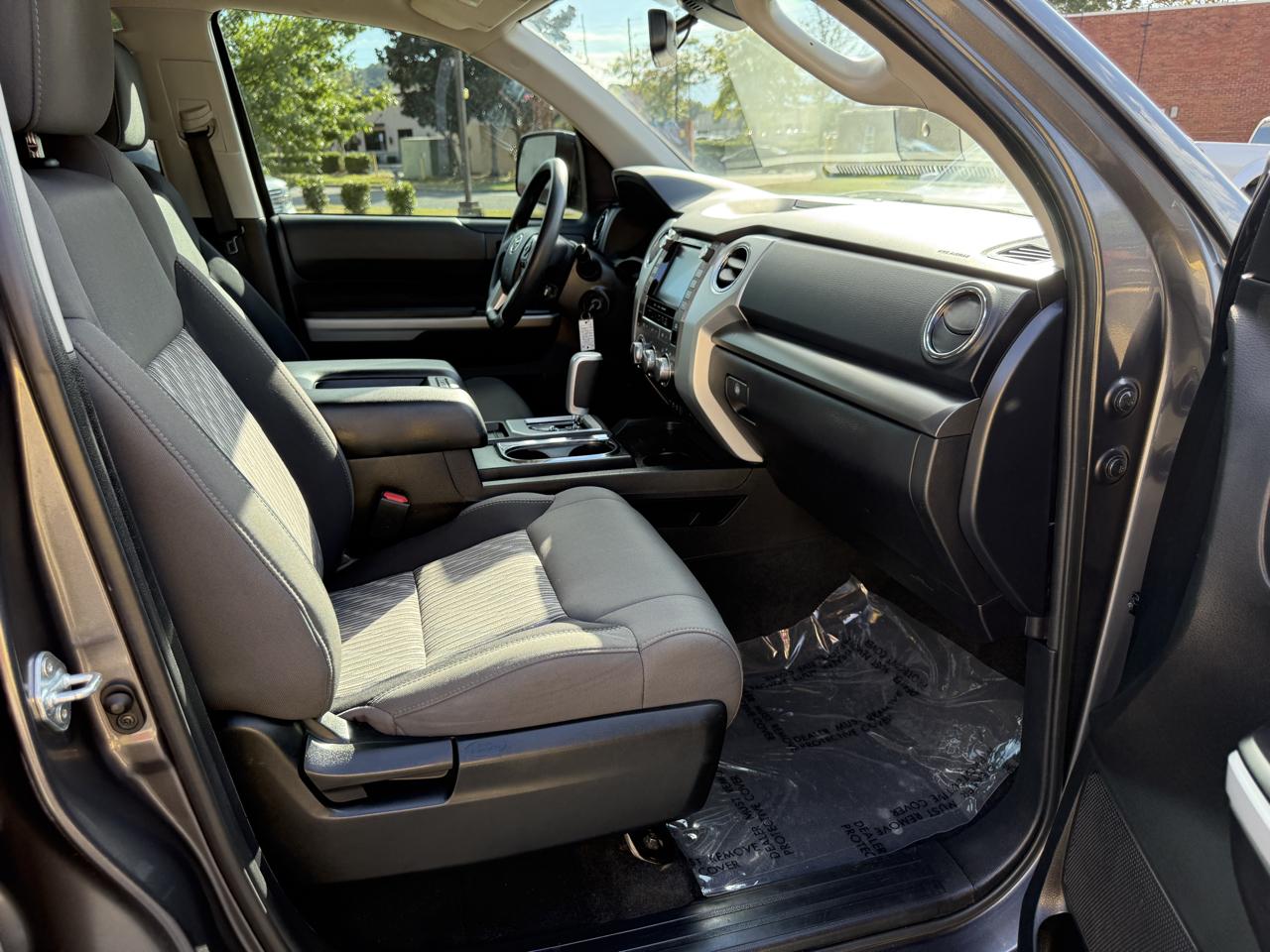 Toyota Tundra SR5 5.7L V8 CrewMax 2WD 2021