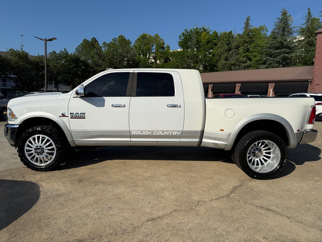 RAM 3500 Laramie Mega Cab 2WD DRW 2016