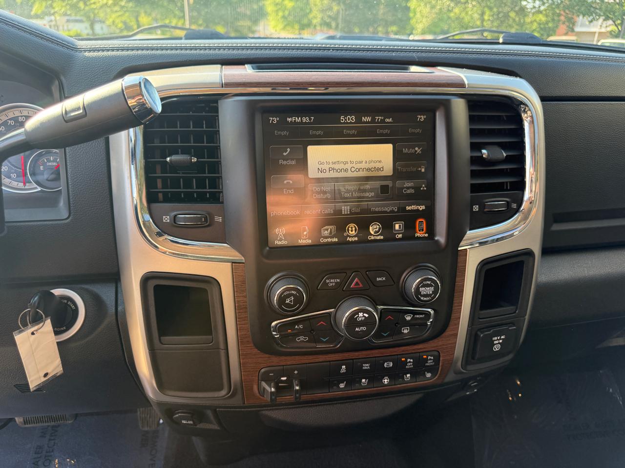 RAM 3500 Laramie Mega Cab 2WD DRW 2016