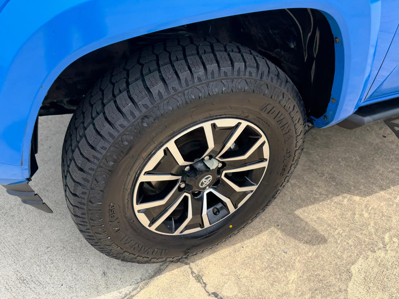 Toyota Tacoma TRD Sport Double Cab 2WD 2021