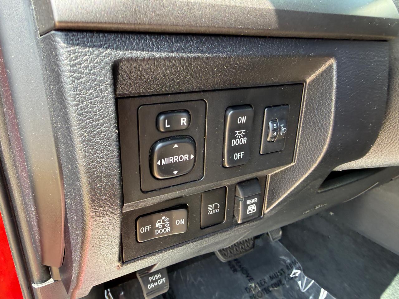 Toyota Tundra SR5 5.7L V8 CrewMax 2WD 2020