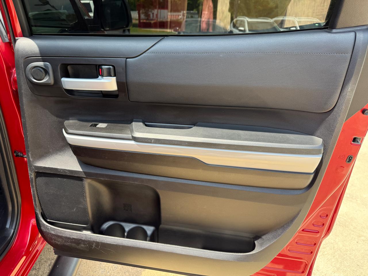 Toyota Tundra SR5 5.7L V8 CrewMax 2WD 2020