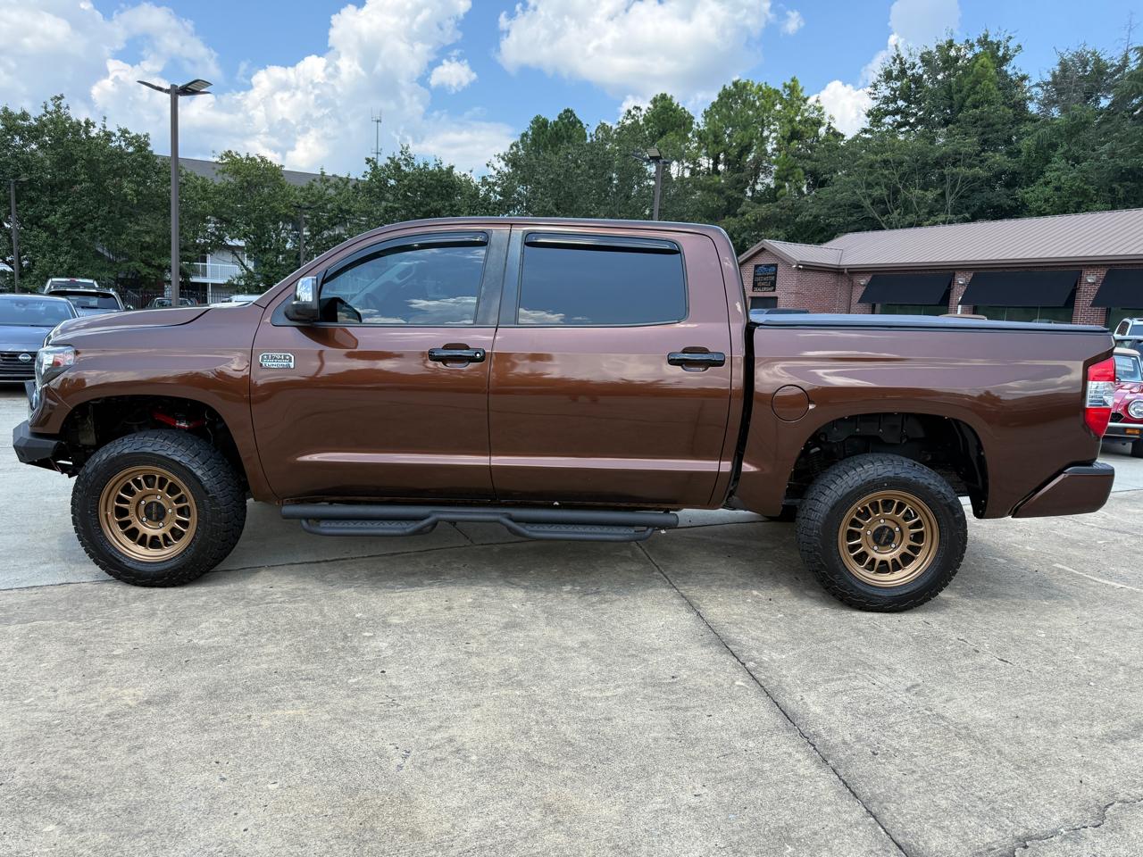 Toyota Tundra Platinum CrewMax 5.7L FFV 4WD 2015