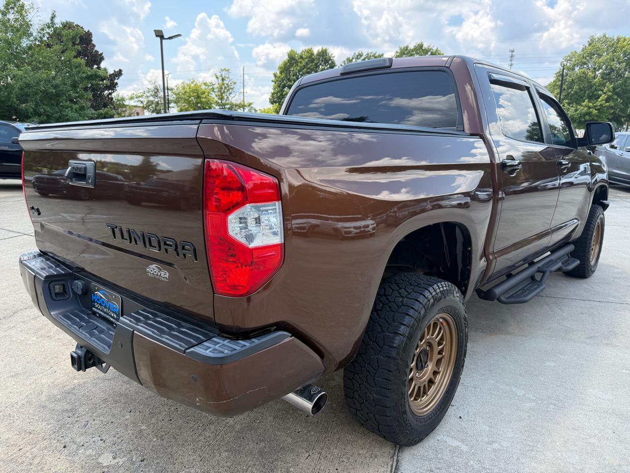 Toyota Tundra Platinum CrewMax 5.7L FFV 4WD 2015