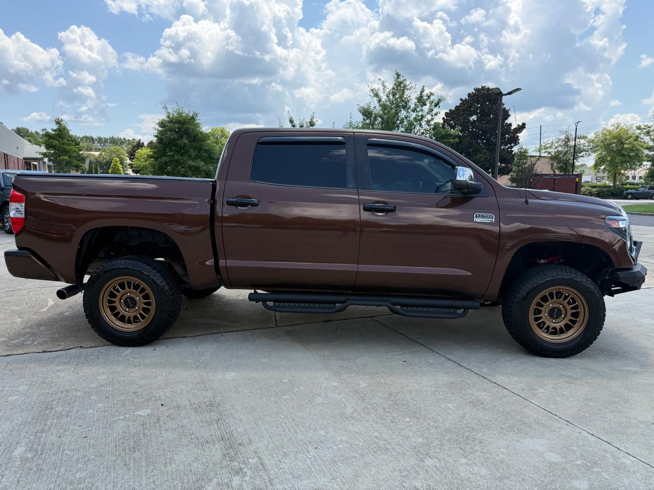 Toyota Tundra Platinum CrewMax 5.7L FFV 4WD 2015