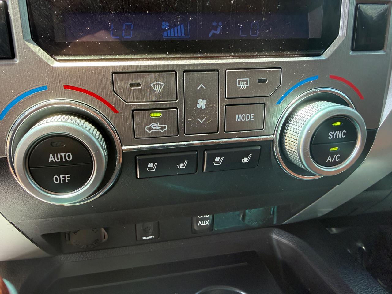 Toyota Tundra Platinum CrewMax 5.7L FFV 4WD 2015