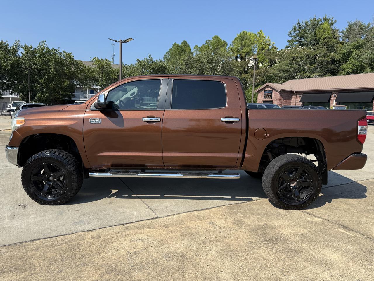 Toyota Tundra  2014