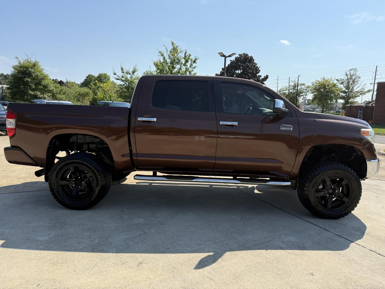 Toyota Tundra  2014