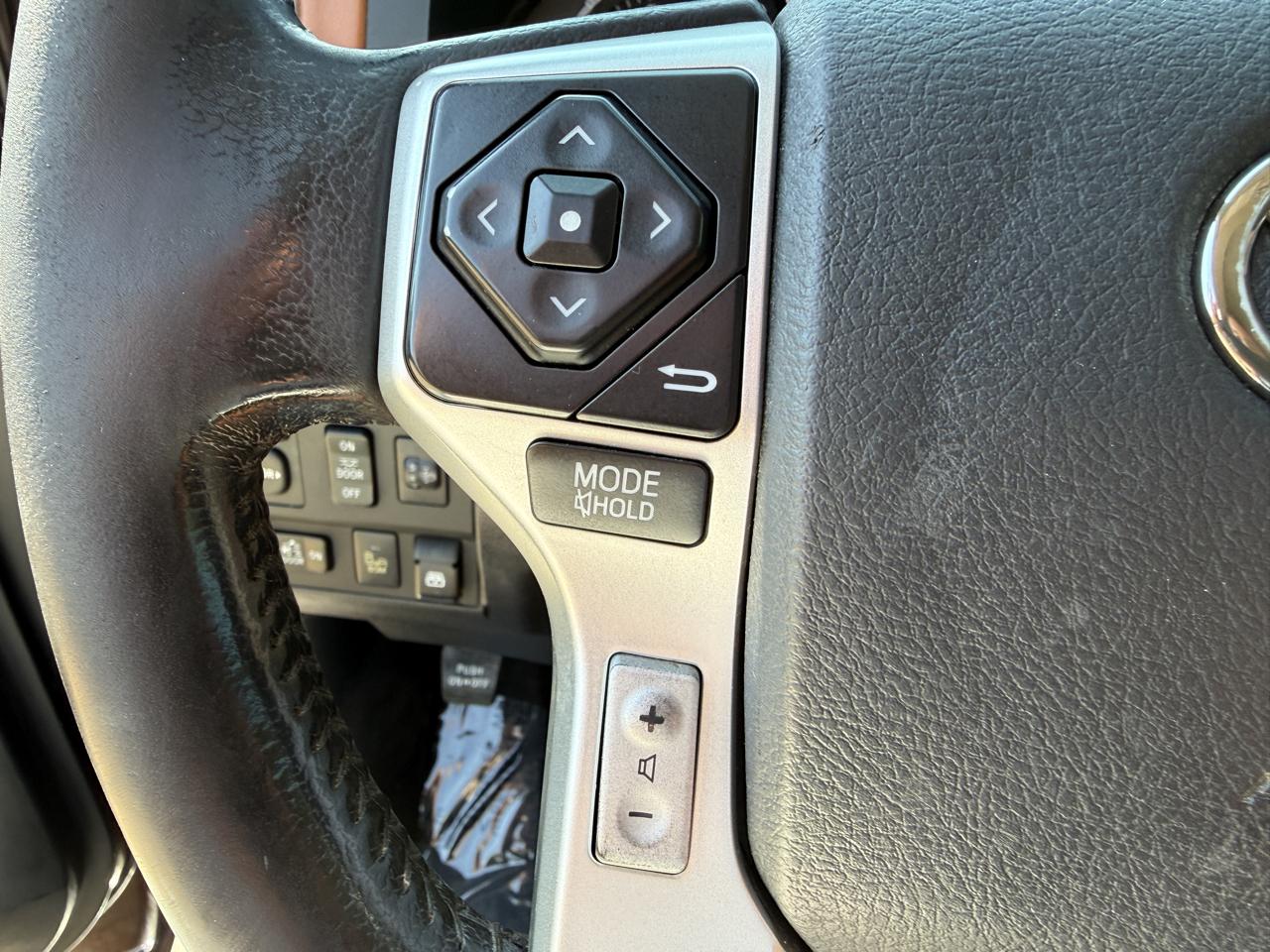 Toyota Tundra  2014