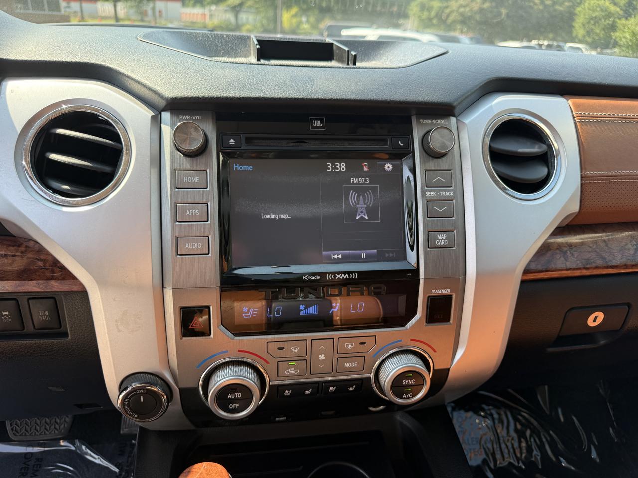 Toyota Tundra  2014