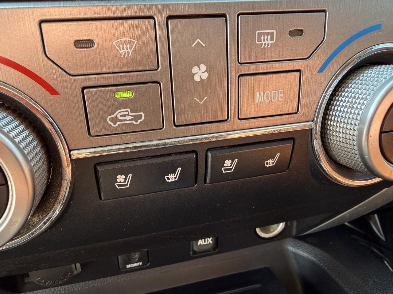 Toyota Tundra  2014