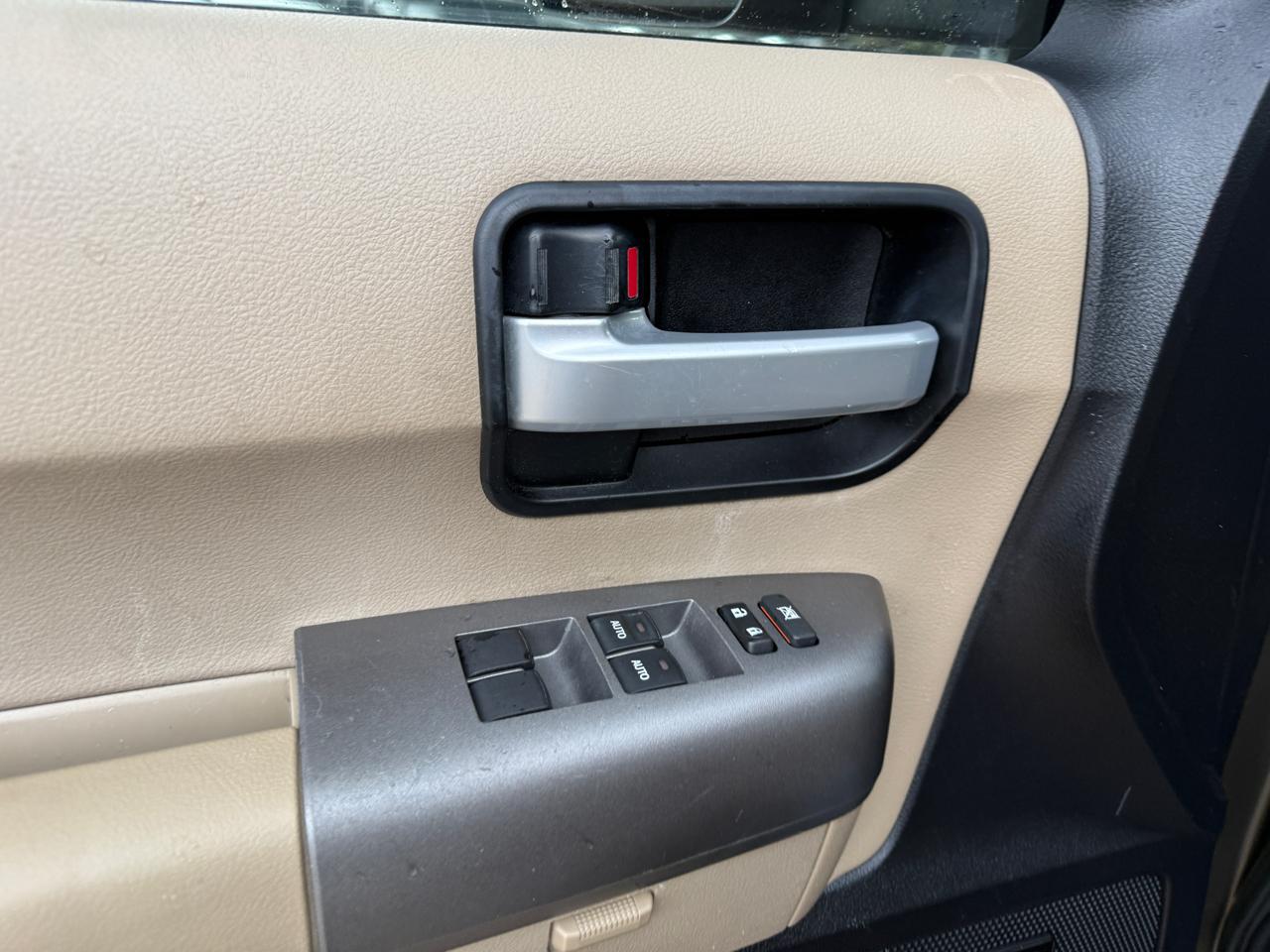 Toyota Sequoia Limited 4WD FFV 2014