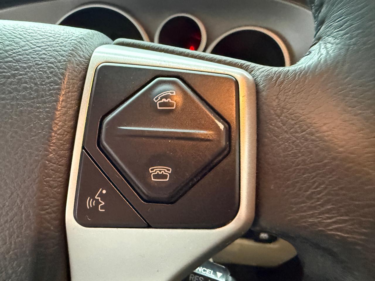 Toyota Sequoia Limited 4WD FFV 2014