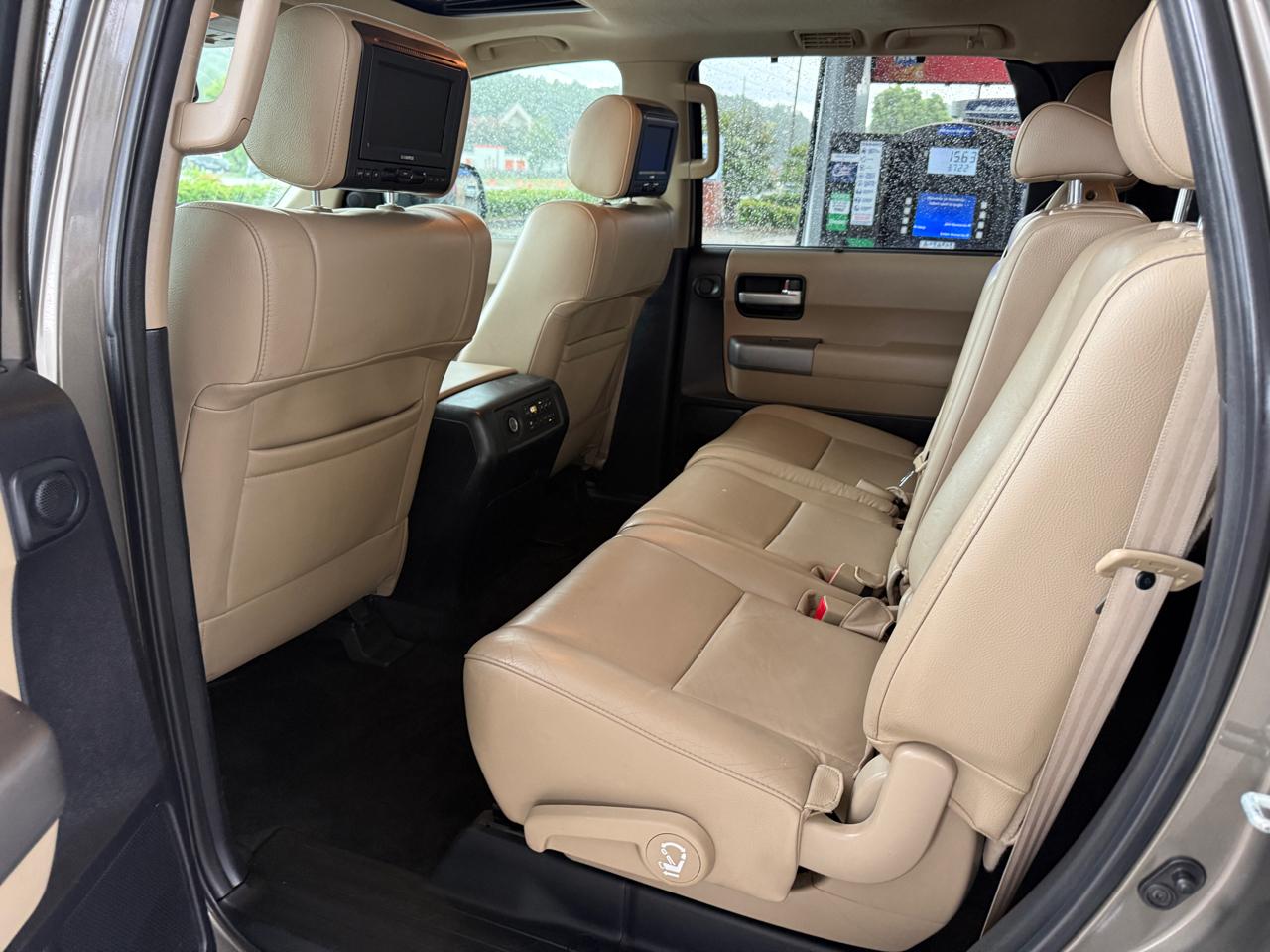 Toyota Sequoia Limited 4WD FFV 2014