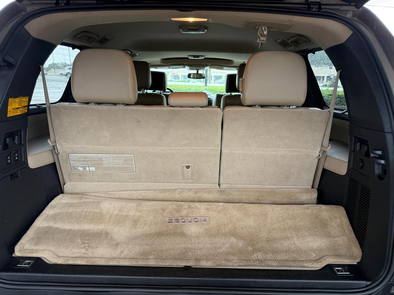 Toyota Sequoia Limited 4WD FFV 2014