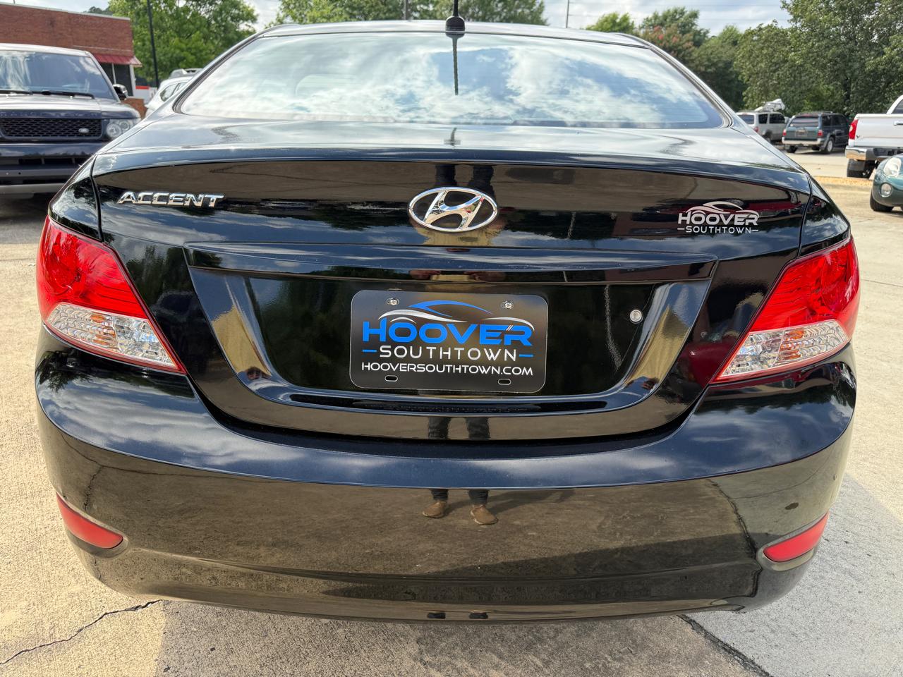 Hyundai Accent GLS 4-Door 2012