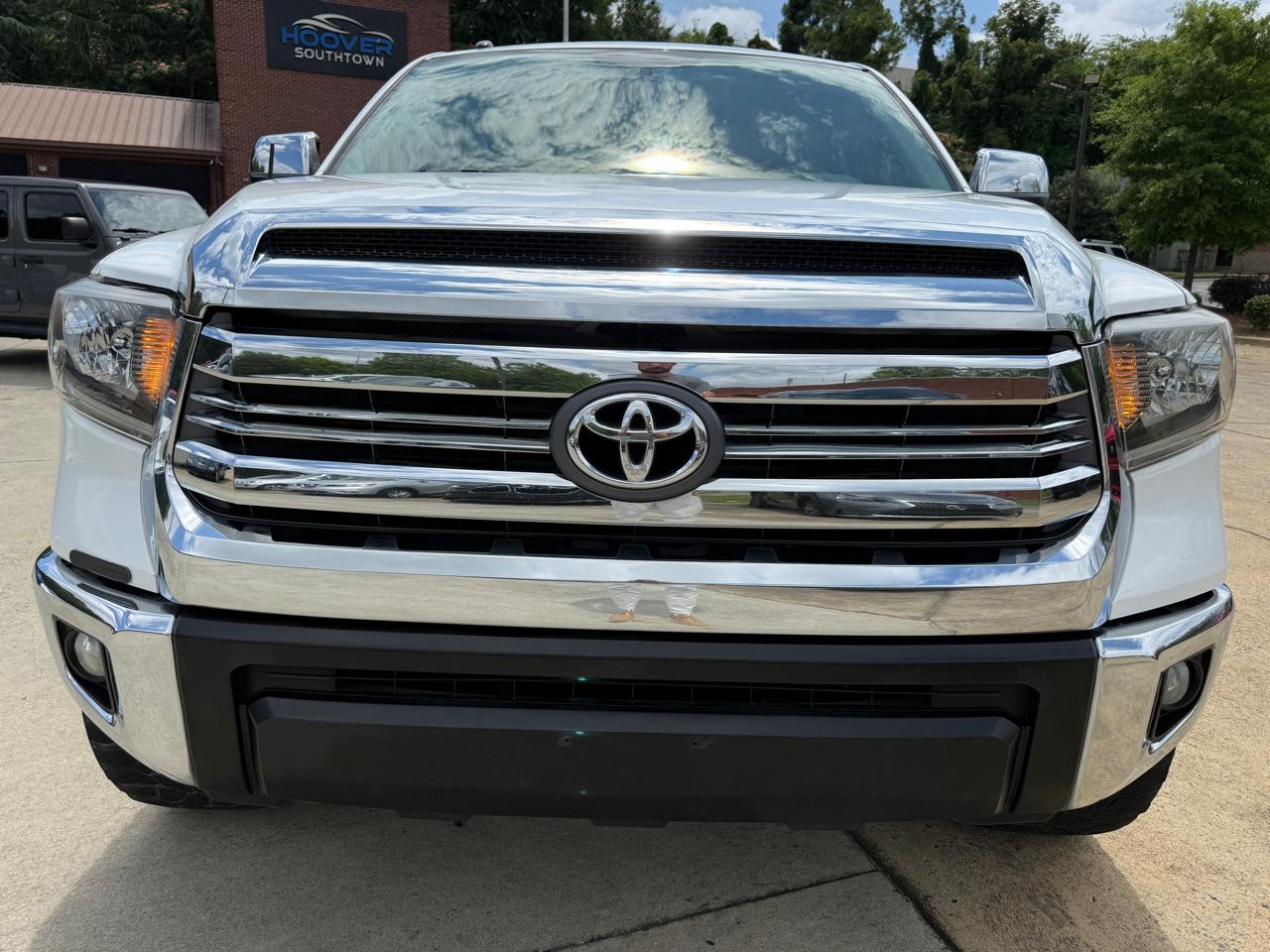 Toyota Tundra SR5 4.6L V8 CrewMax 2WD 2014