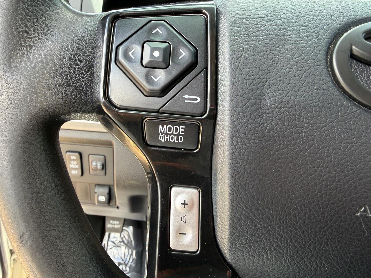 Toyota Tundra SR5 4.6L V8 CrewMax 2WD 2014