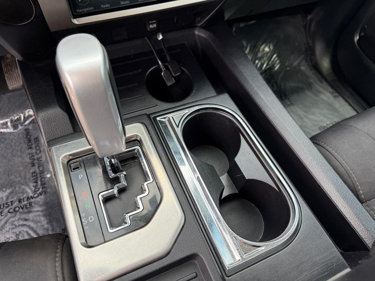 Toyota Tundra SR5 4.6L V8 CrewMax 2WD 2014