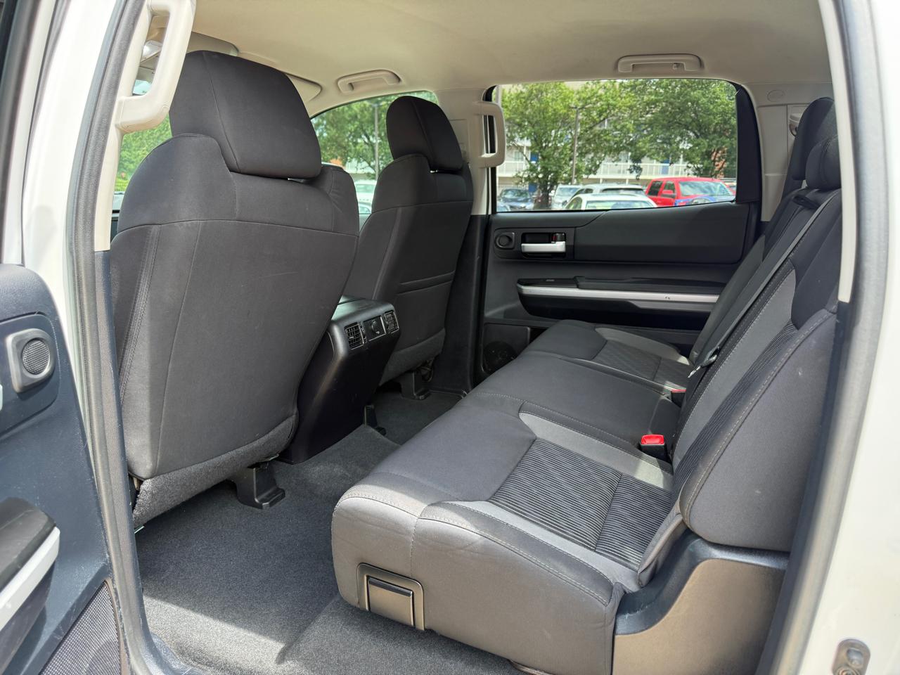 Toyota Tundra SR5 4.6L V8 CrewMax 2WD 2014