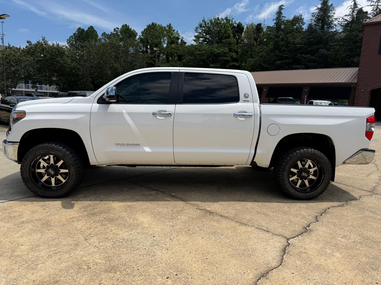 Toyota Tundra SR5 4.6L V8 CrewMax 2WD 2014