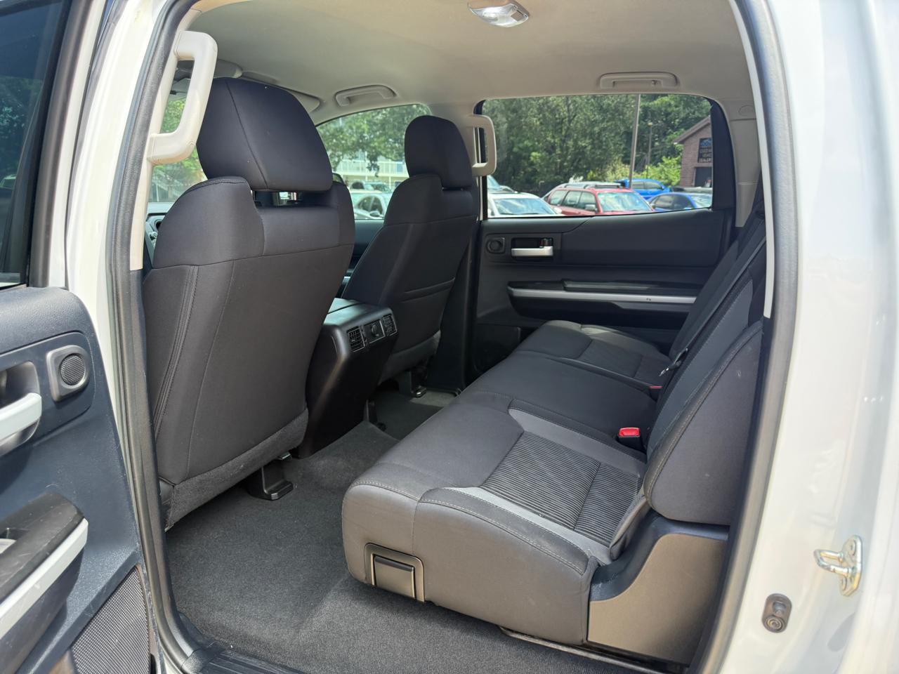 Toyota Tundra SR5 4.6L V8 CrewMax 2WD 2014