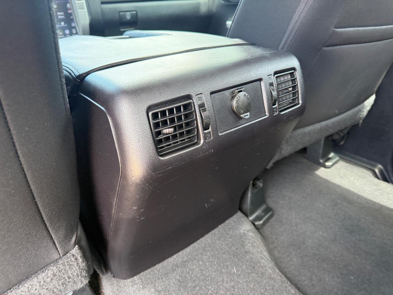 Toyota Tundra SR5 4.6L V8 CrewMax 2WD 2014