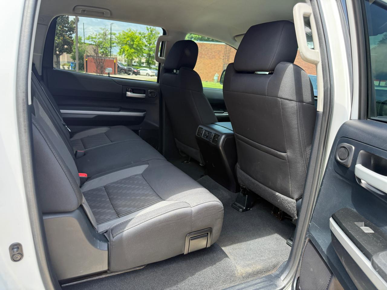 Toyota Tundra SR5 4.6L V8 CrewMax 2WD 2014