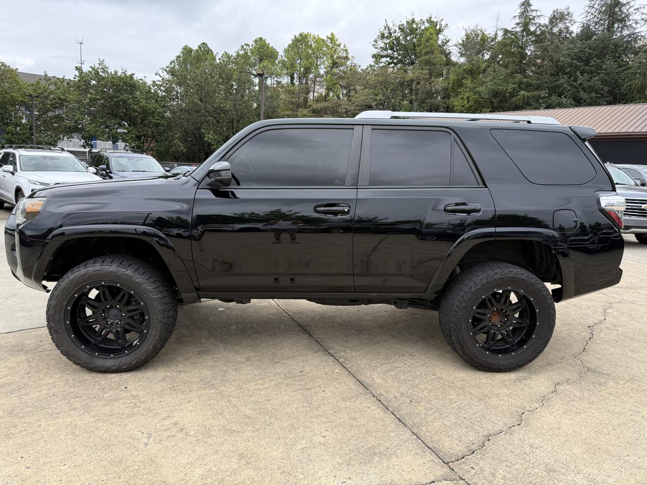 Toyota 4Runner SR5 4WD 2016
