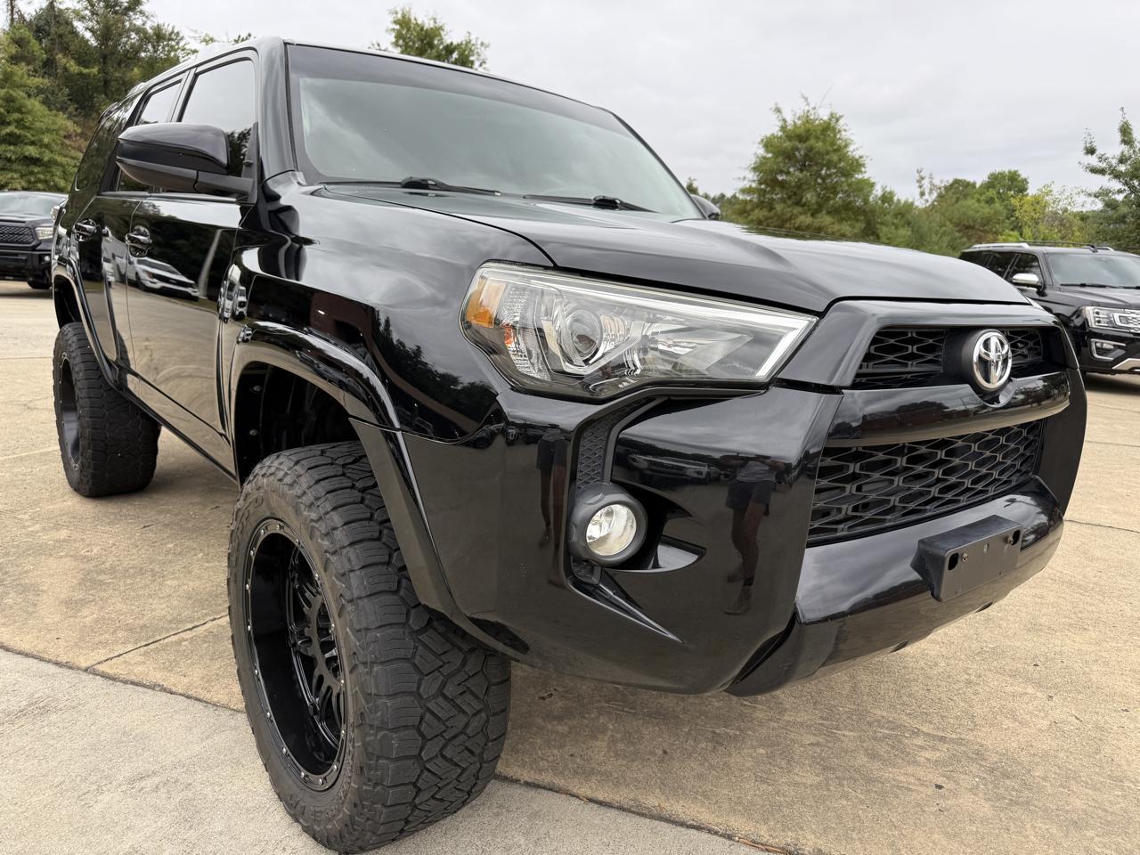 Toyota 4Runner SR5 4WD 2016