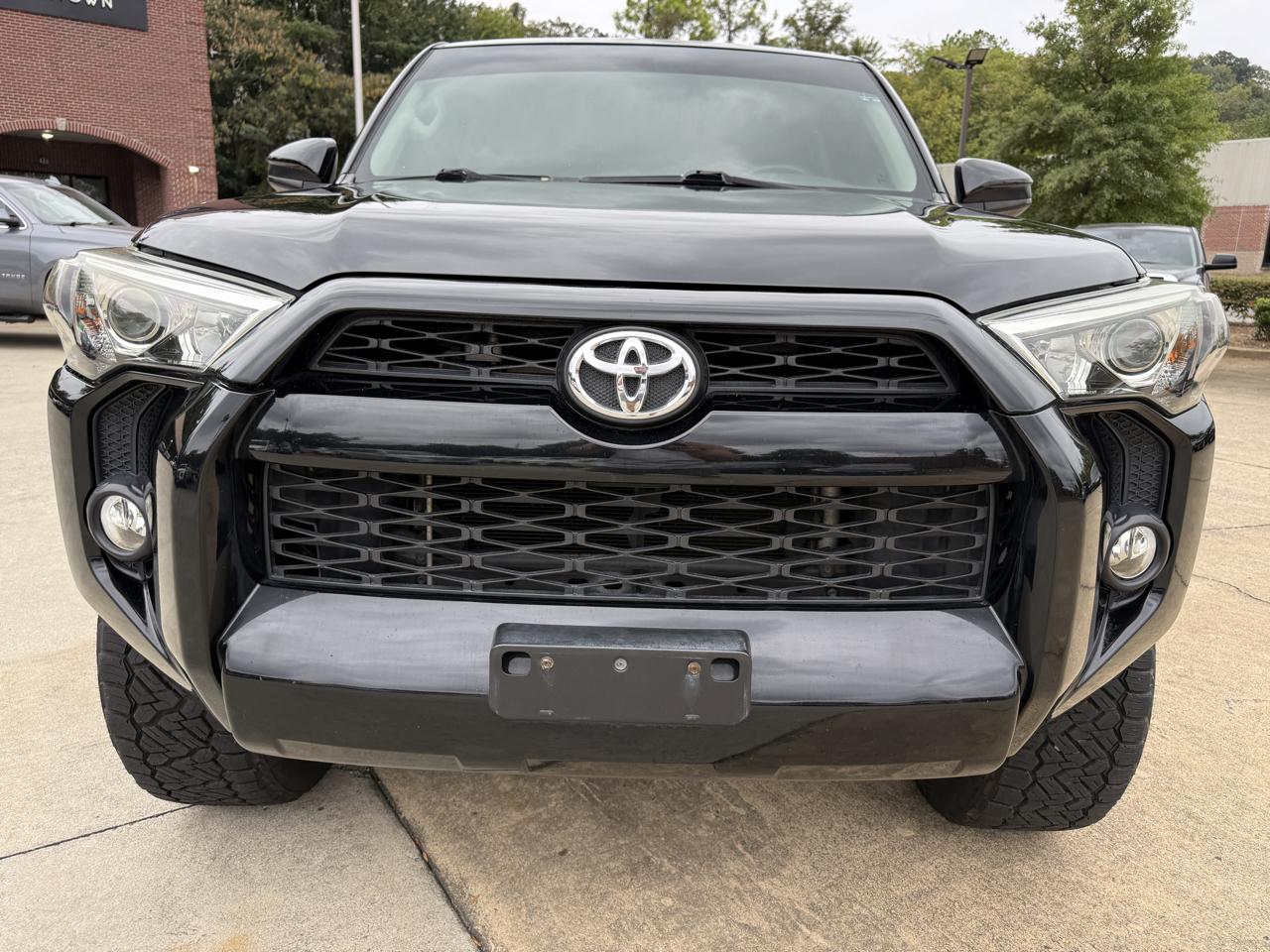 Toyota 4Runner SR5 4WD 2016