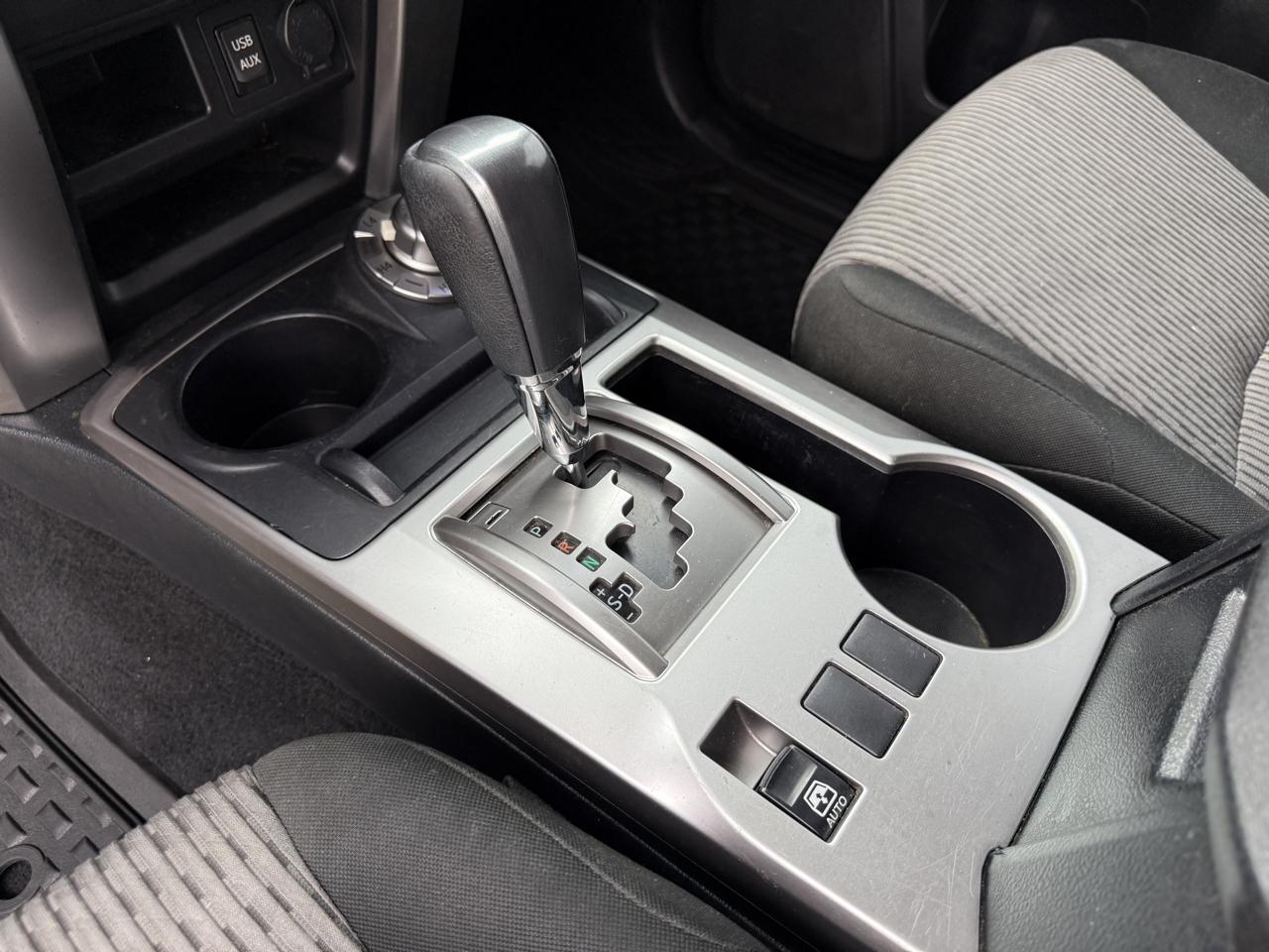 Toyota 4Runner SR5 4WD 2016