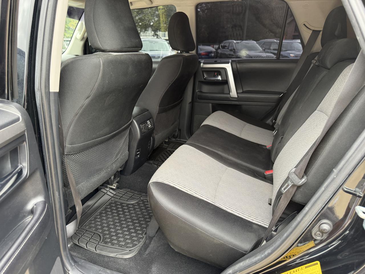 Toyota 4Runner SR5 4WD 2016