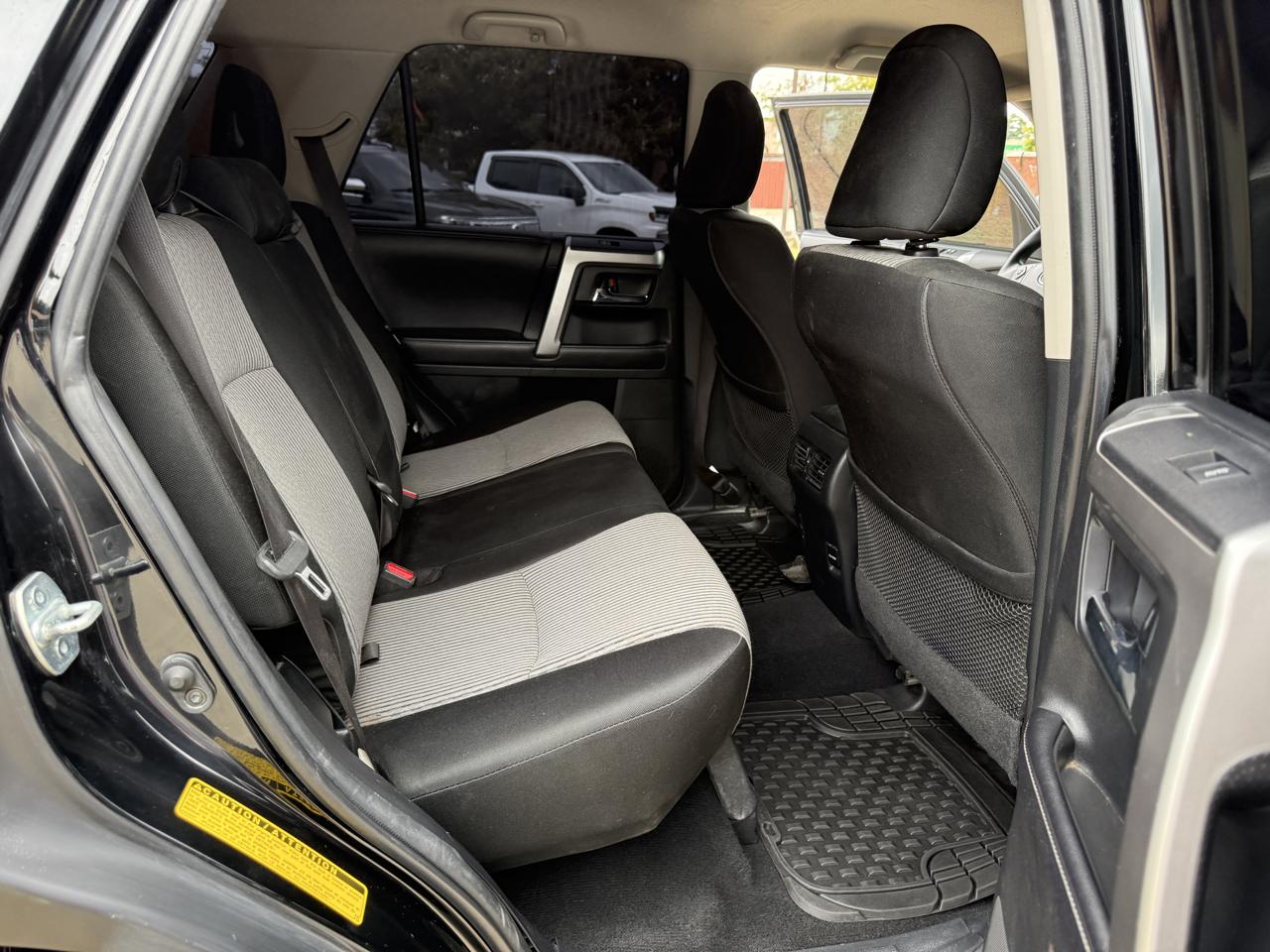Toyota 4Runner SR5 4WD 2016