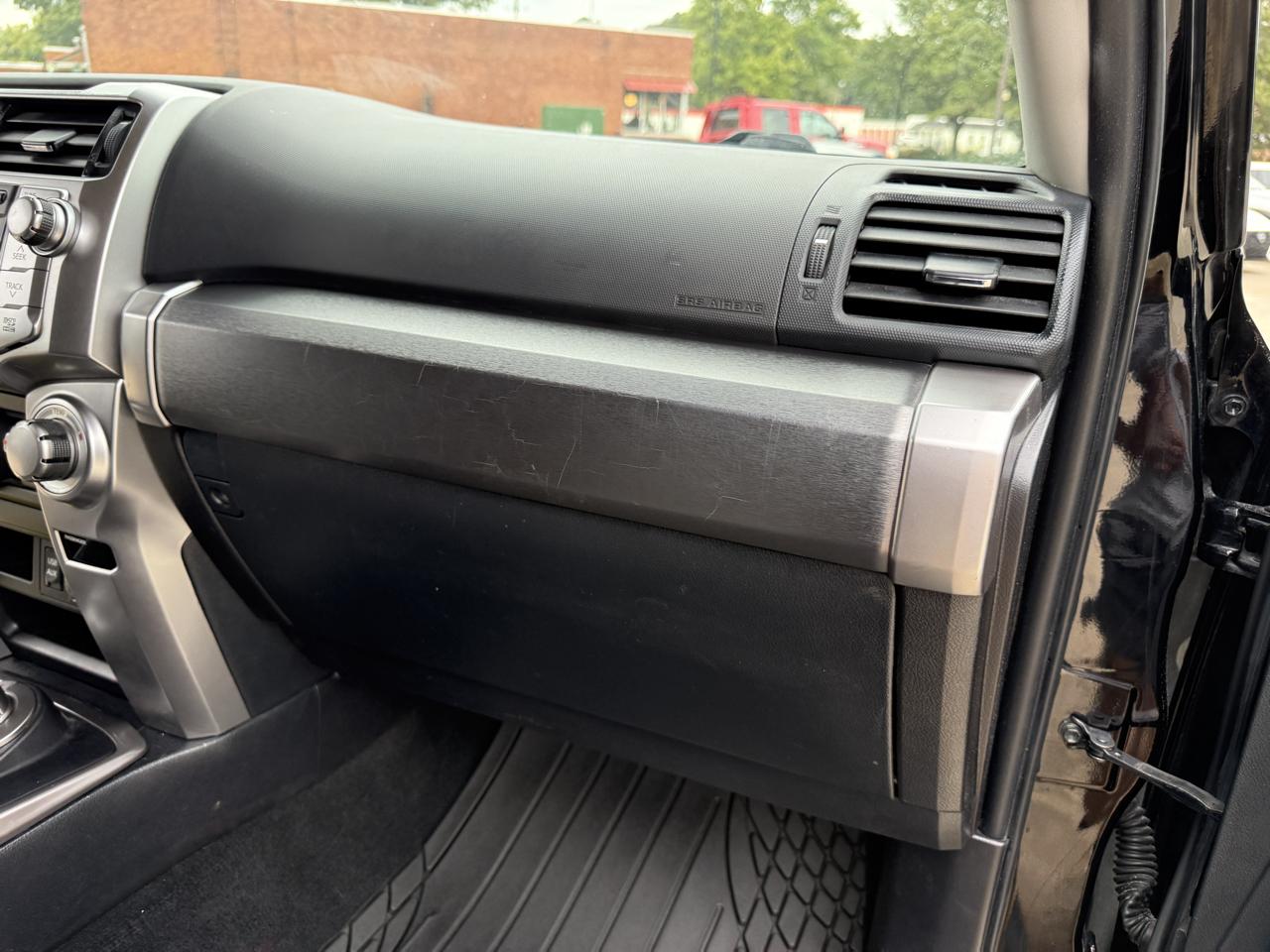 Toyota 4Runner SR5 4WD 2016