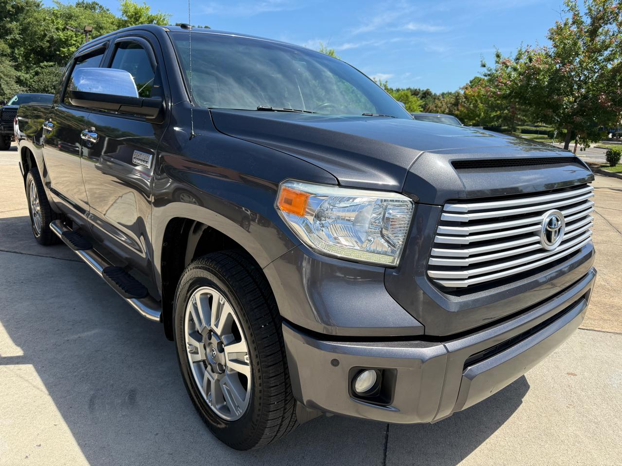 Toyota Tundra Platinum CrewMax 5.7L FFV 2WD 2016