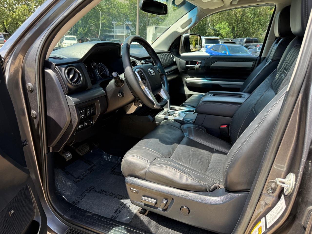 Toyota Tundra Platinum CrewMax 5.7L FFV 2WD 2016
