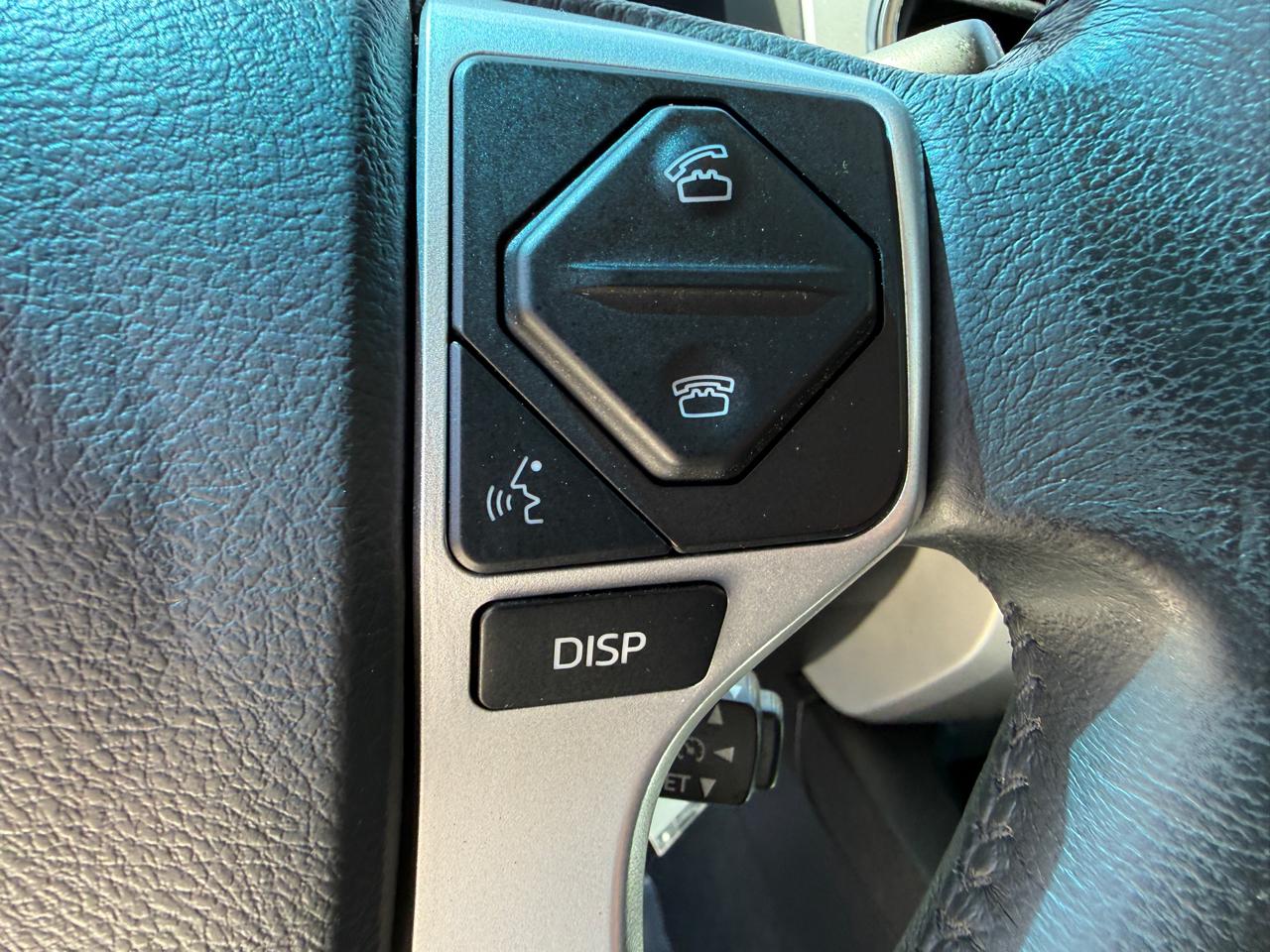 Toyota Tundra Platinum CrewMax 5.7L FFV 2WD 2016