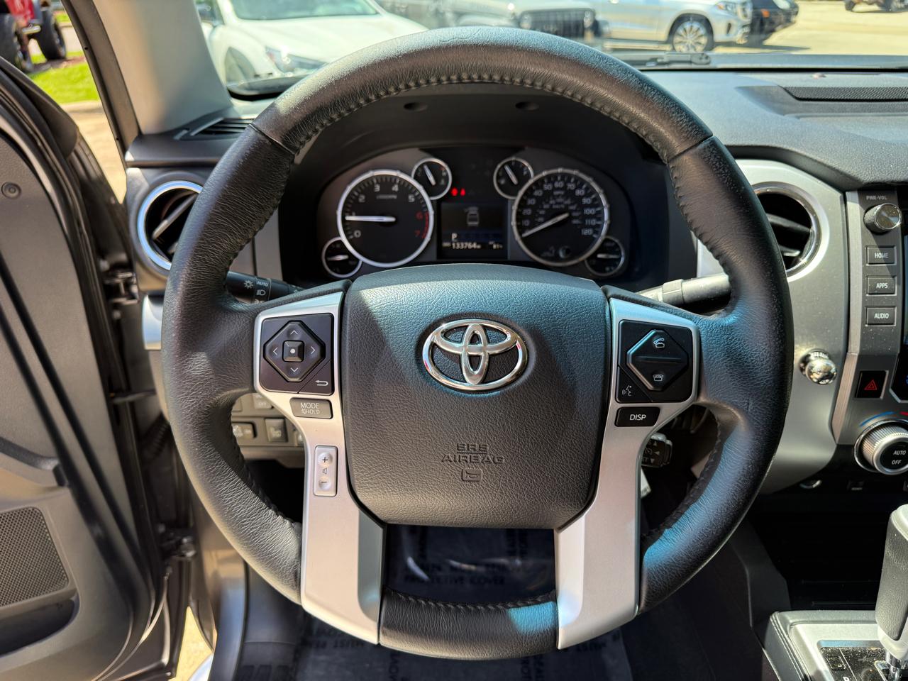 Toyota Tundra Platinum CrewMax 5.7L FFV 2WD 2016
