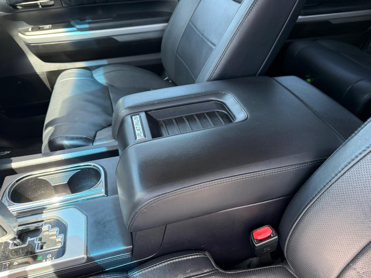Toyota Tundra Platinum CrewMax 5.7L FFV 2WD 2016