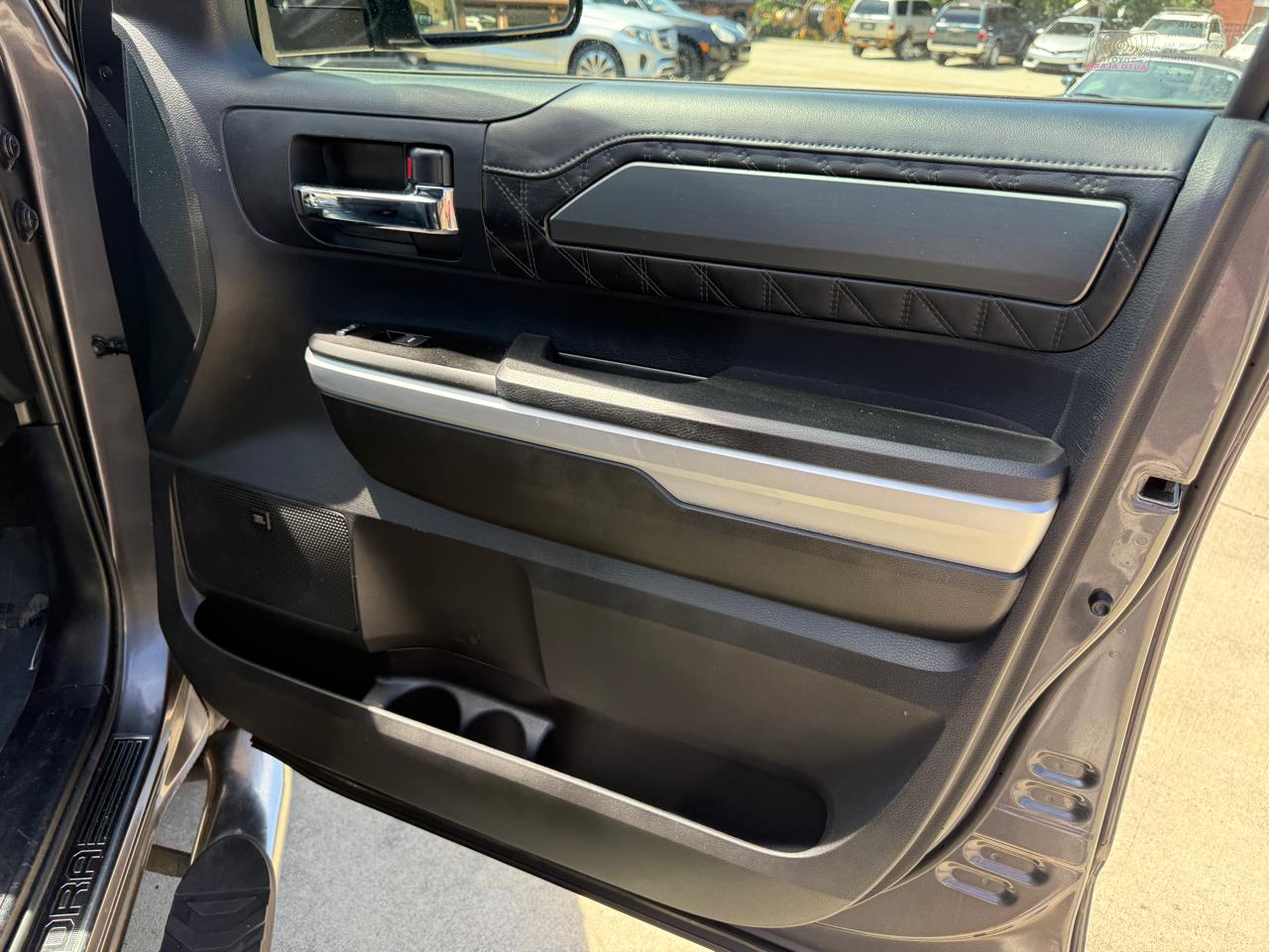 Toyota Tundra Platinum CrewMax 5.7L FFV 2WD 2016
