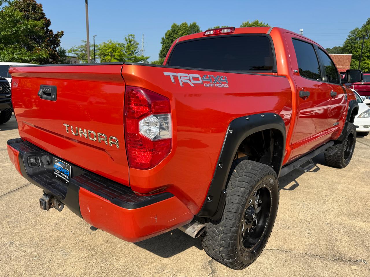 Toyota Tundra SR5 5.7L V8 FFV CrewMax 4WD 2016