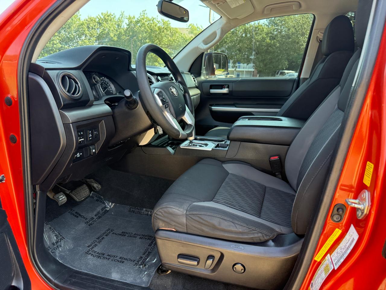 Toyota Tundra SR5 5.7L V8 FFV CrewMax 4WD 2016