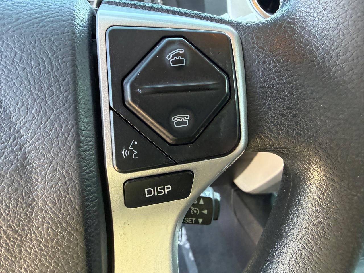 Toyota Tundra SR5 5.7L V8 FFV CrewMax 4WD 2016