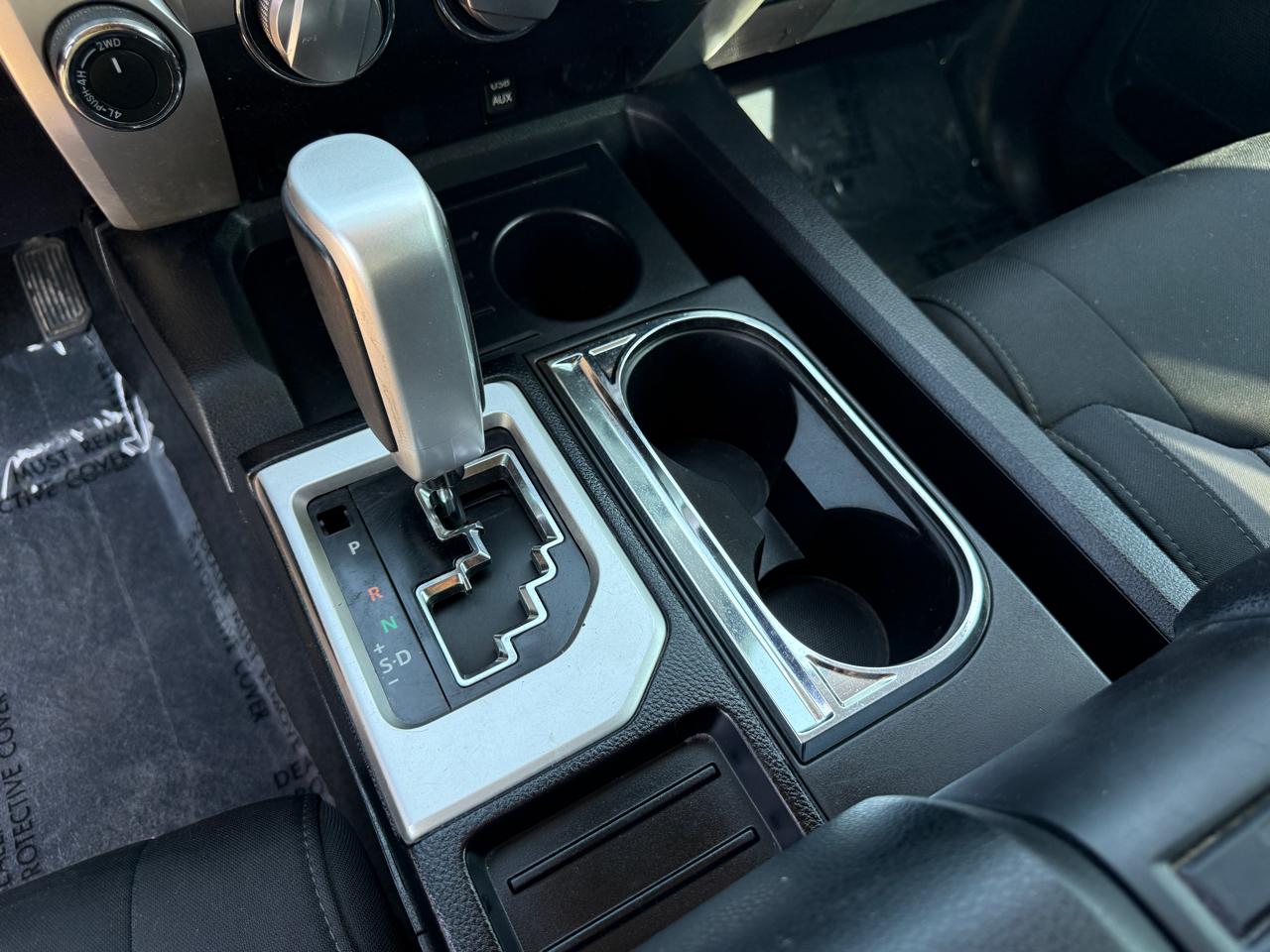Toyota Tundra SR5 5.7L V8 FFV CrewMax 4WD 2016