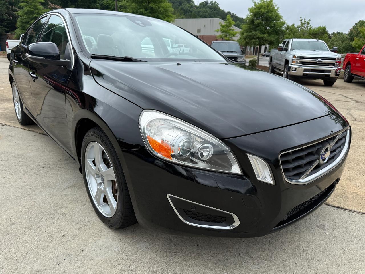Volvo S60 4dr Sdn T5 Premier FWD 2013