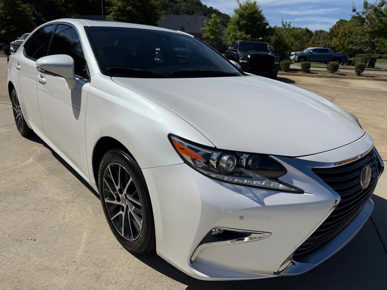 Lexus ES 350 Sedan 2017