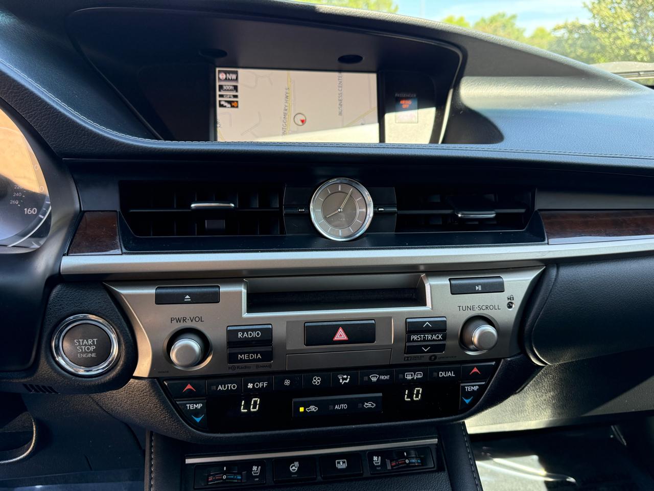 Lexus ES 350 Sedan 2017