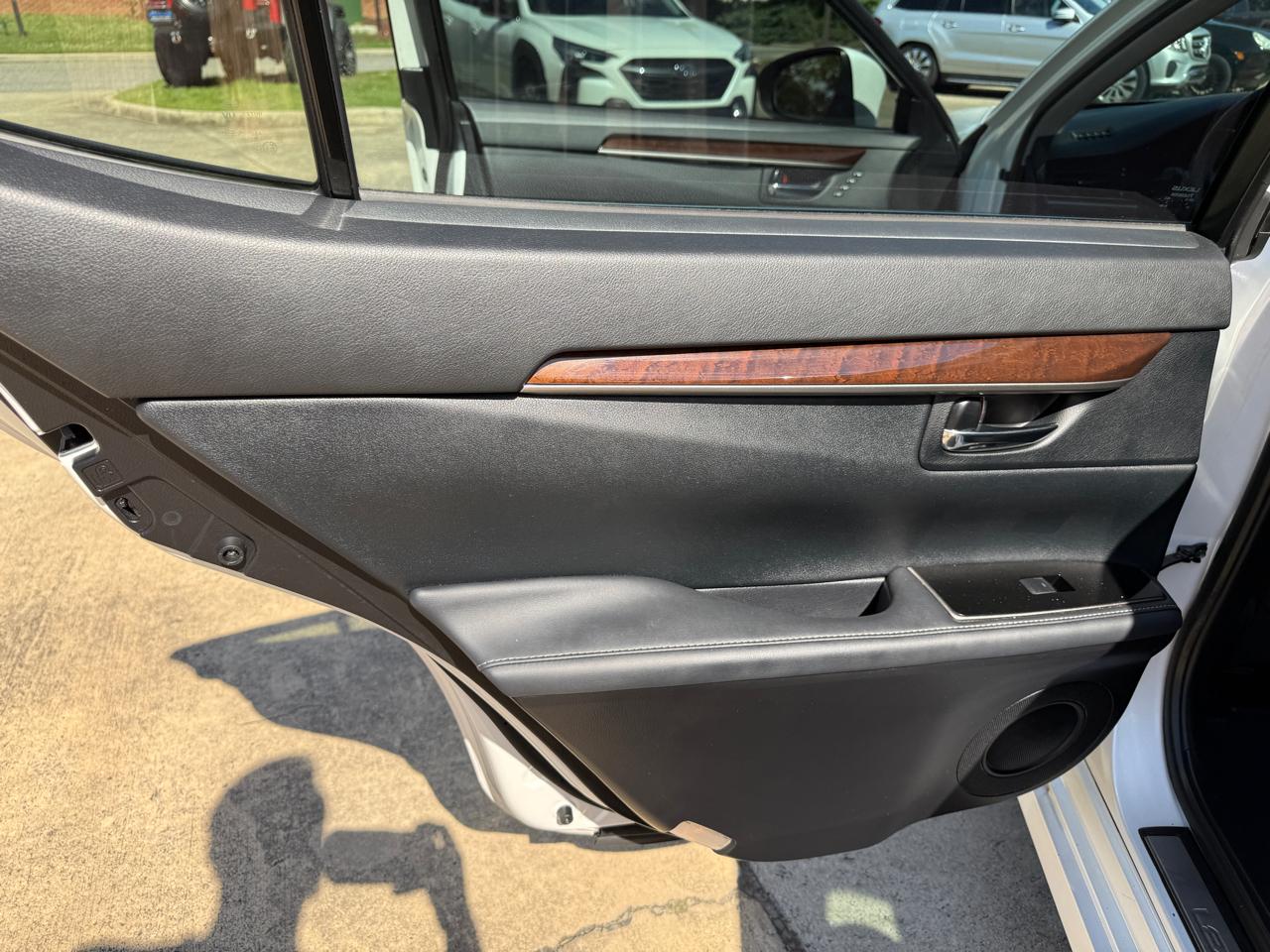 Lexus ES 350 Sedan 2017
