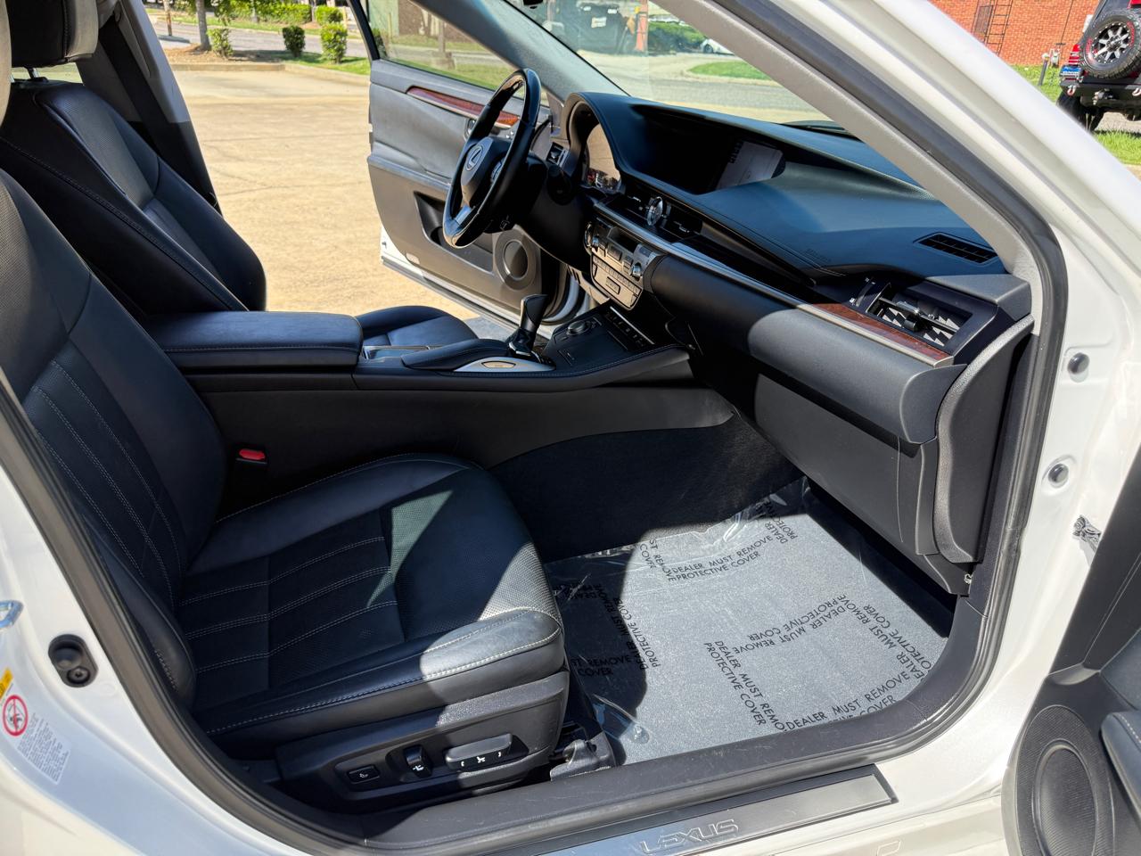 Lexus ES 350 Sedan 2017